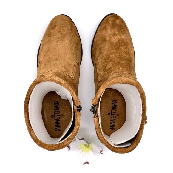 NWOT Minnetonka Blake Western Style Boot with Fringe, 6 - Picture 4 of 15